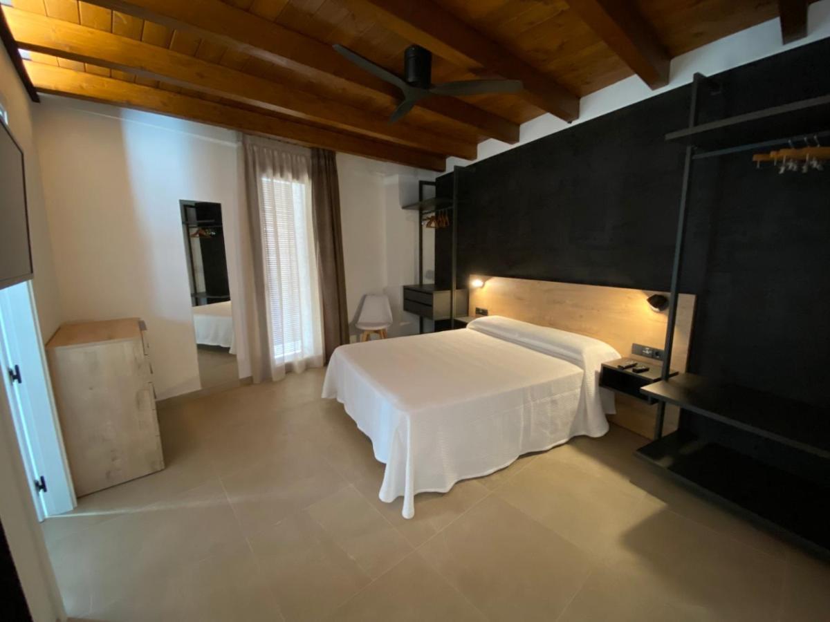 Un Moment, Casa Rural De 4 Estrellas Les Coves de Vinroma Exterior photo